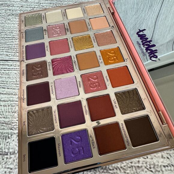 Tarte Tartelette Reflections Eyeshadow Palette With 2 Eyeliners Lot - Picture 9 of 9